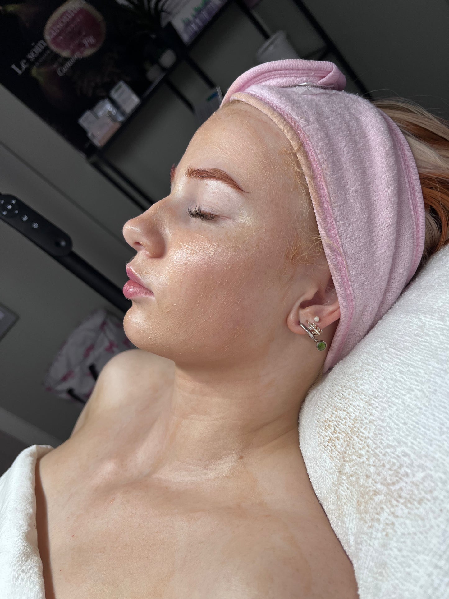 Seasonal Facial Treatment